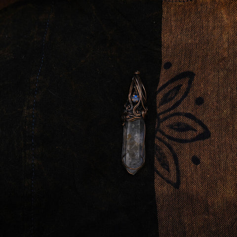 Himalayasol Doublesided Shining Winding Pendant Moonstone