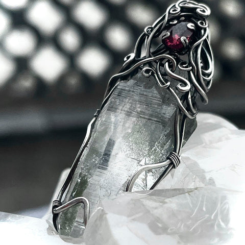 Himalayasol White Crystal Primitive Stone Necklace