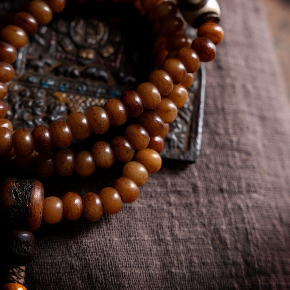 Tibetan natural yak bone bracelet detail
