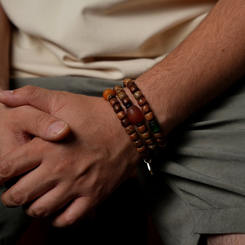 Tibetan Healing Bracelet with Bodhi Seeds and Dzi Bead Accents